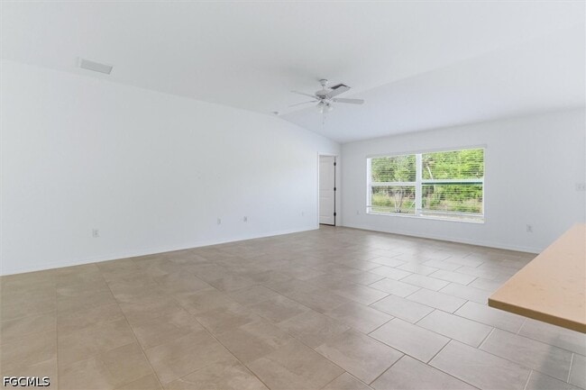 Building Photo - 3911 Treasure Oak Wy