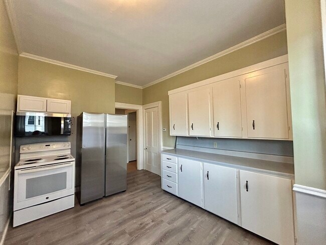 Building Photo - 48 Congress St