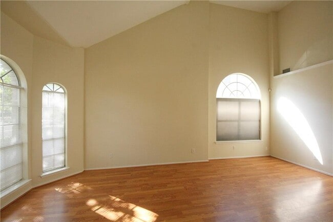 Building Photo - 7608 Tovar Dr