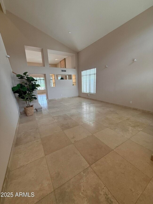 Building Photo - 4836 E Eden Dr