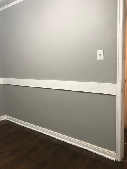 New ceiling fan adds lots of light - 1407 W Church St