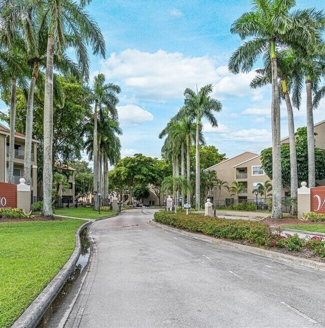 Building Photo - 1845 Palm Cove Blvd