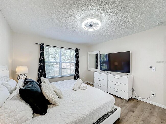 Building Photo - 2719 Lido Key Dr