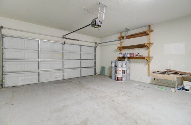 Building Photo - 2143 W Marconi Ave