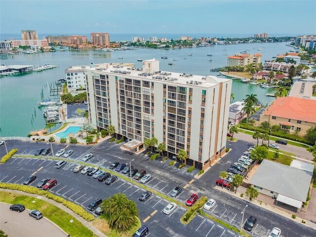 Building Photo - 255 Dolphin Point