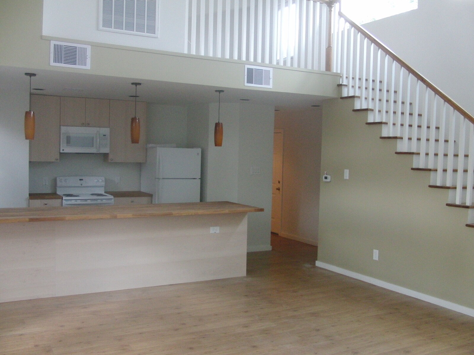 Building Photo - 1703 Oxford St