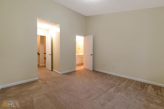 Building Photo - 1954 Woodland Park Cir