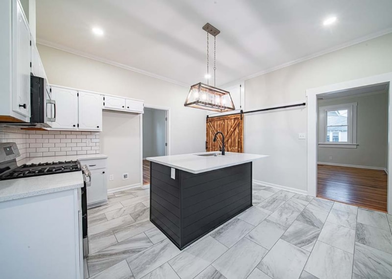 Building Photo - 31 Woodland Cir