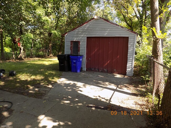 Building Photo - 2 br, 2 bath House - 18708 Shaftsbury Ave