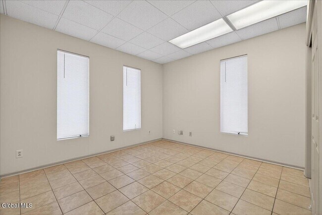 Building Photo - 54 Freemans Bridge Rd