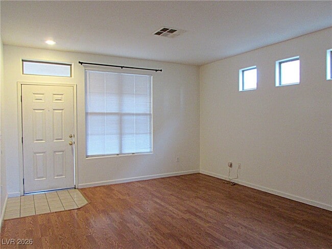 Building Photo - 4834 Villa Pescara St