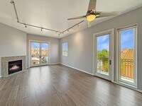 Building Photo - Updated 2B/2BA Condo in Hillcrest W/ Parki...
