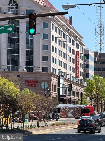 Building Photo - 5500 Friendship Blvd