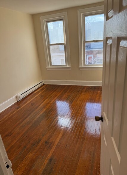 Building Photo - 6934 Garman St