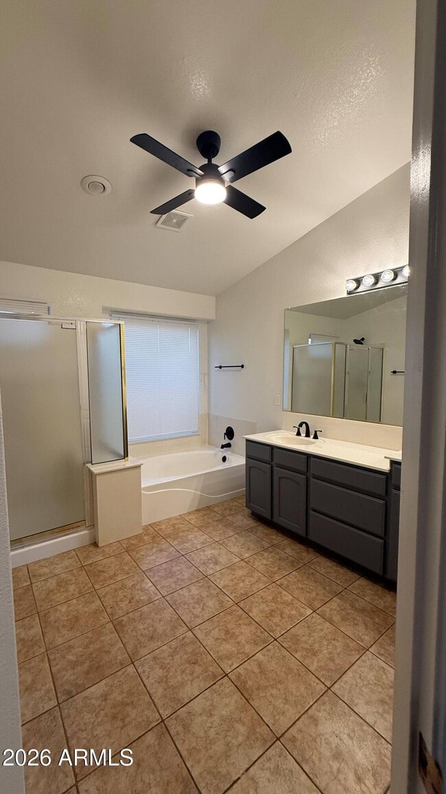 Building Photo - 9621 W Potter Dr