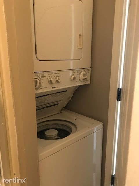 Building Photo - 2 br, 2 bath Apartment - 1300 Downing Street