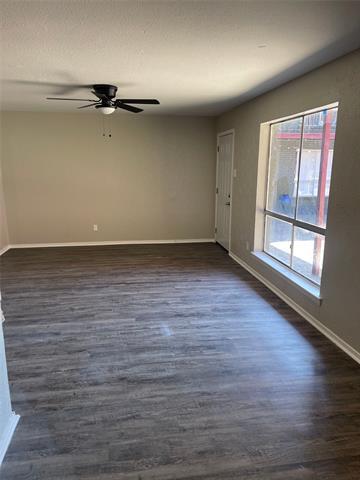 Building Photo - 5526 Reiger Ave