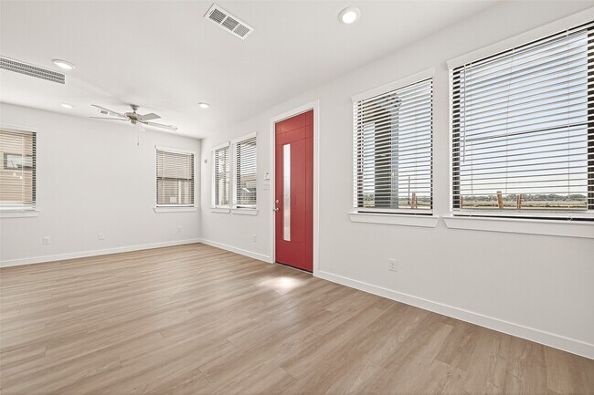 Building Photo - 3223 Loam Ln