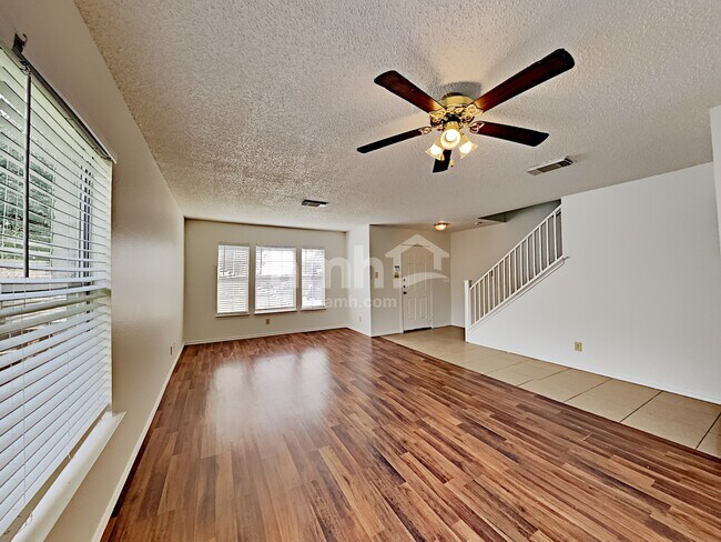 Building Photo - 8302 Parry Path