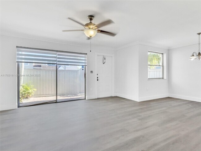 Building Photo - 4550 SW 68th Ct Cir
