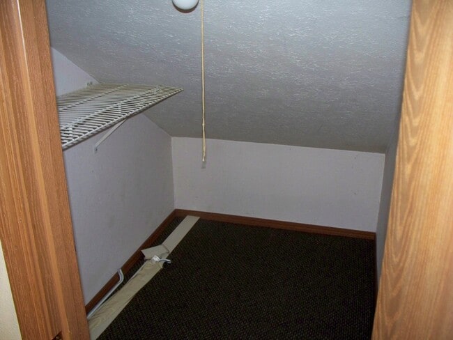 Building Photo - 2 bedroom 2 bath Loft Apartment Branson MO...