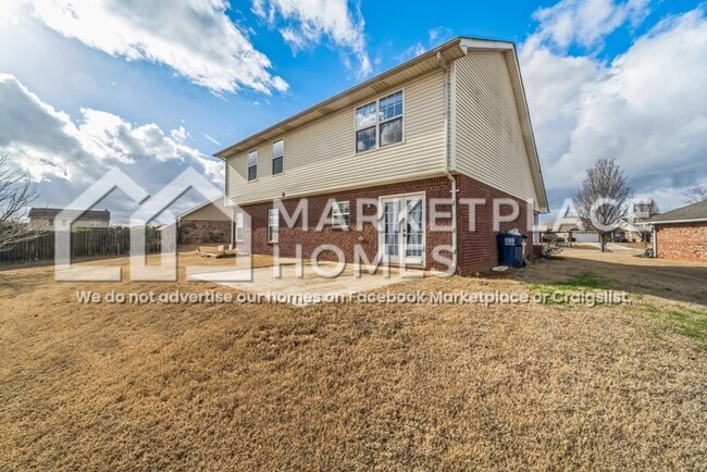 Building Photo - 15820 Flat Rock Ct NW