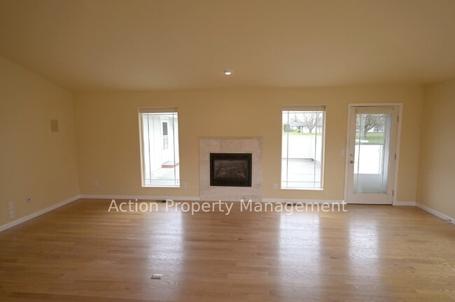Building Photo - 2+ bed, 2 bath, 3 car garage in Sherwood Village, Sequim