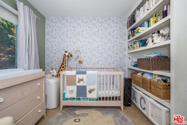 Building Photo - 2385 Sunset Heights Dr