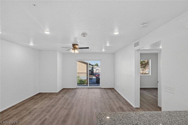 Building Photo - 2313 Seco Adobe Cir