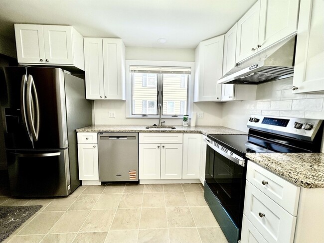 Building Photo - 42 Chester Rd