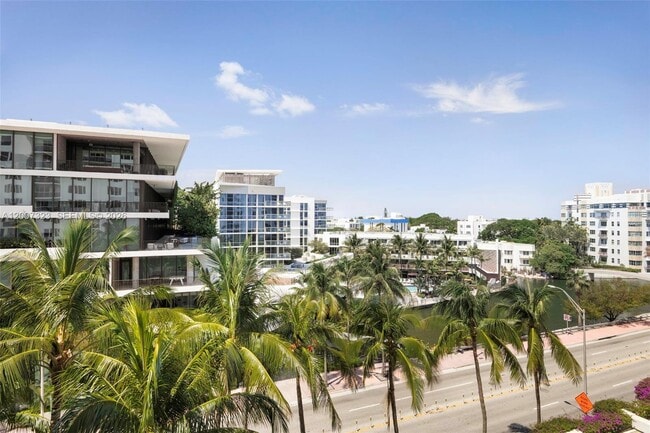 Building Photo - 2301 Collins Ave