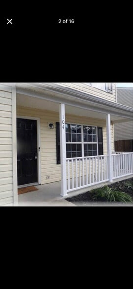 Building Photo - 104 Leeds Way