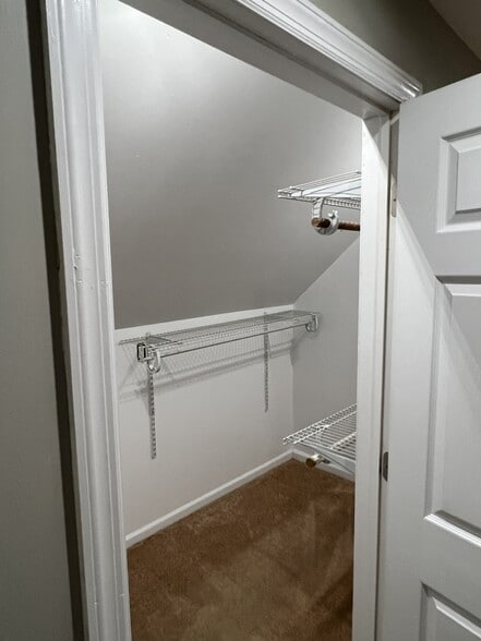 Building Photo - 1720 Burnet Ave