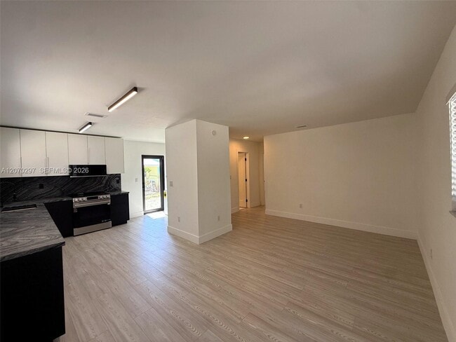 Building Photo - 224 Hispanola Rd