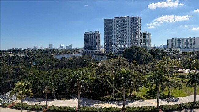 Building Photo - 1830 Radius Dr