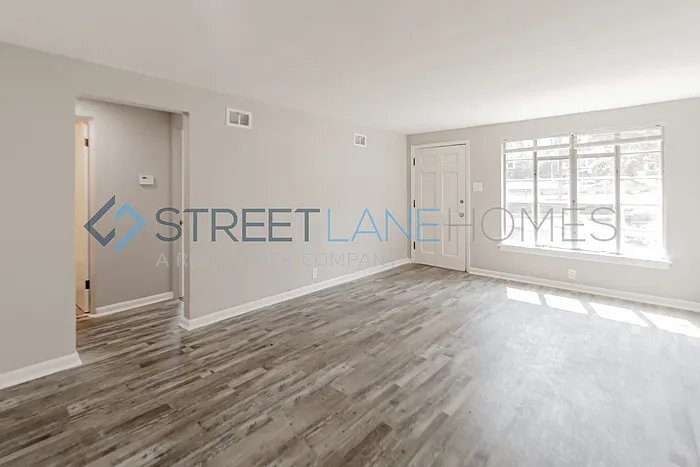 Building Photo - 6949 Pasadena Blvd