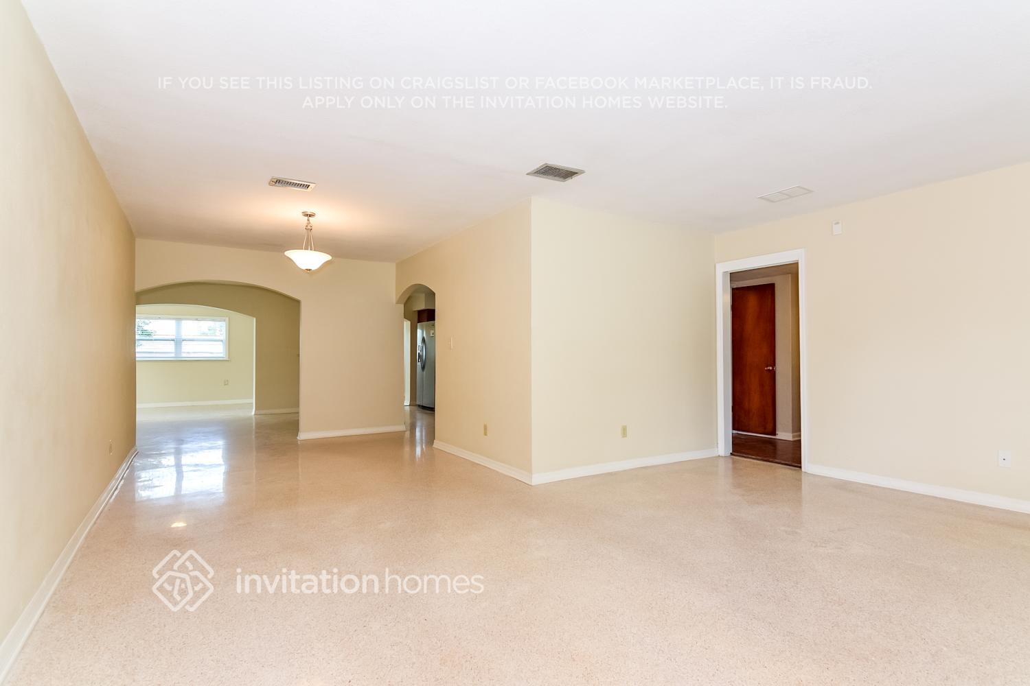 Building Photo - 1208 Lorie Cir