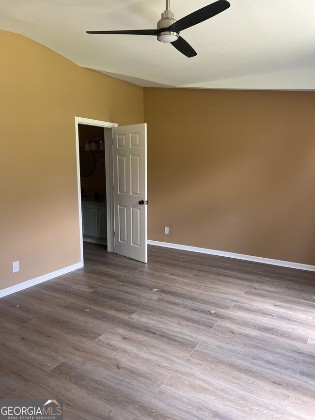 Building Photo - 163 Torres Dr