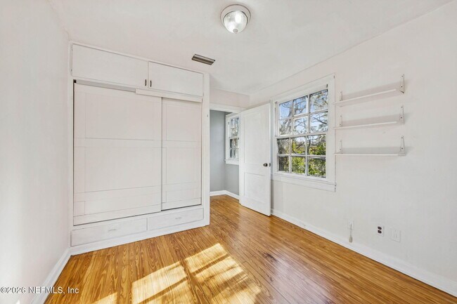 Building Photo - 1150 Willow Branch Ave