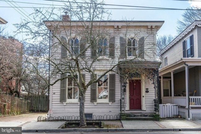 Building Photo - 45 York St