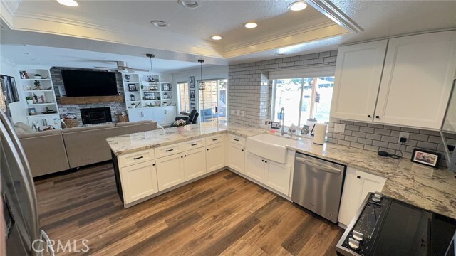 Building Photo - 30537 Longhorn Dr