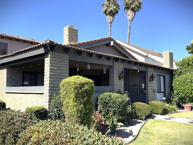 Building Photo - 3901 Green Ave
