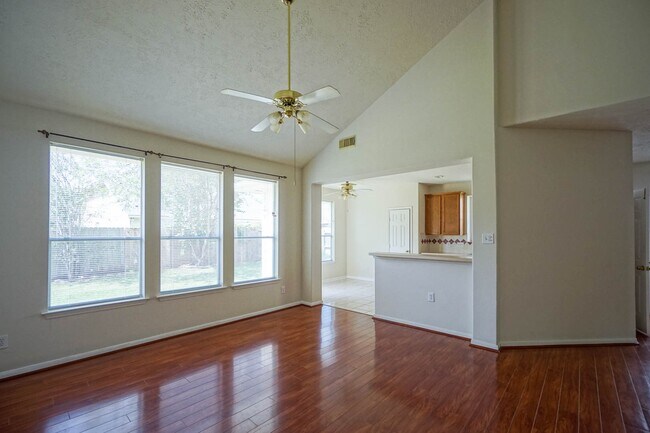 Building Photo - 918 Featherbrook Ct