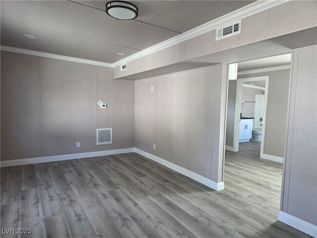 Building Photo - 1611 E Gamebird Rd