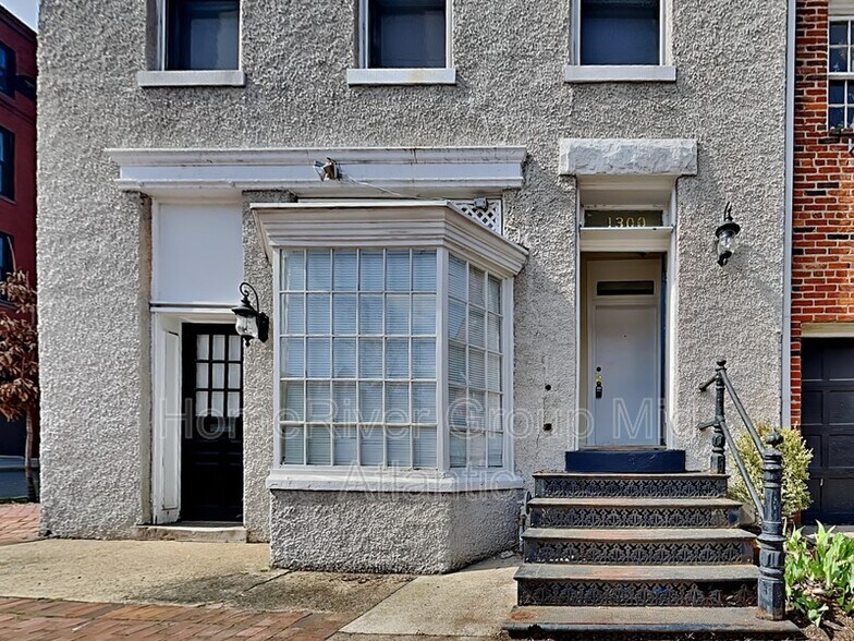 Building Photo - 1300 35th St NW