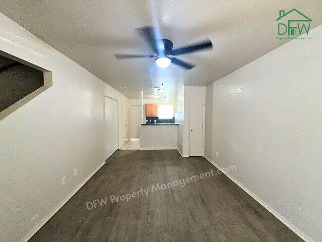Building Photo - 2-Bed, 1.5-Bath Two-Story Townhome in Killeen