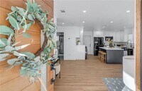 Building Photo - 10427 Beach St