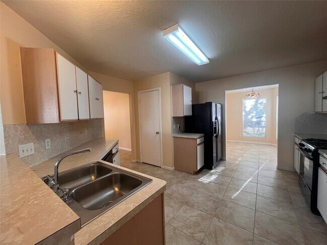Building Photo - 10906 Orchard Springs Dr