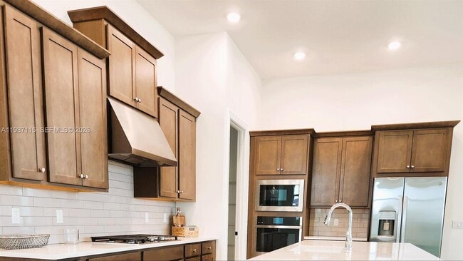 Building Photo - 5243 Rivo Alto Cir