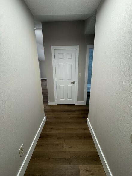 Building Photo - 198 White Fawn Dr